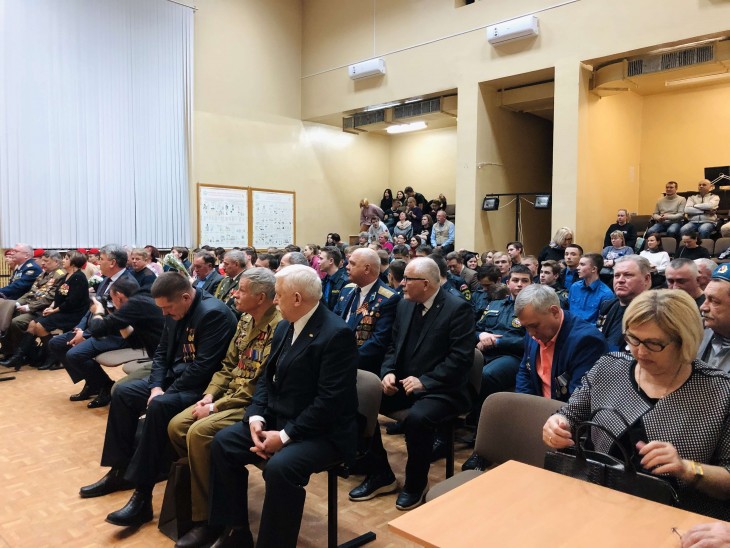 Вручение медалей афганским войнам в управе Коминтерновского района. Воронеж