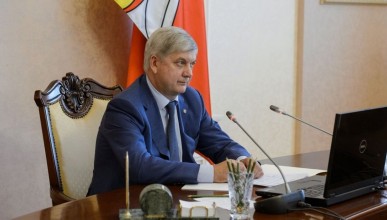 Губернатор Воронежа А.С. Гусев ввел ряд мер по снижению риска распространения коронавируса. Воронеж. Северный район. Пандемия. Ограничения введенные в воронеже. Закрытие ТЦ, кафе, фитнесклубов, кинотеатров.