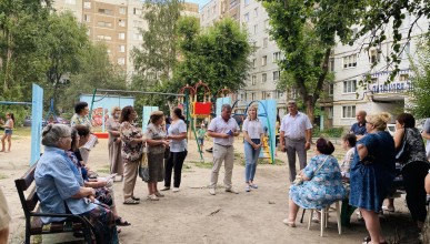 Встреча с жильцами Александр Чистяков Иван Мошуров Едена Байкова Воронеж Северный района