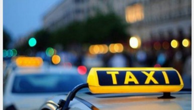 В Северном районе пассажир избил и ограбил таксиста за замечание о еде в салоне Воронеж 