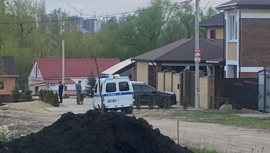 В Воронеже в подгорном мужчина открыл стрельбу по школьникам, один ребёнок ранен, возбуждено уголовное дело 