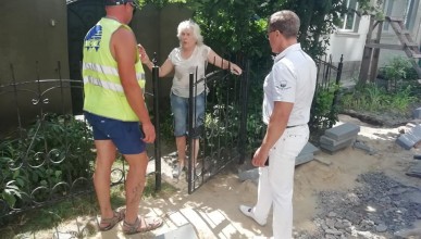 В Северном районе Воронежа продолжается благоустройство тротуарной сети