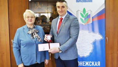 246296279 577983683318321 6701262017702258817 n c3423Представитель Воронежского технического университета Антон Ходунов отмечен престижной премией имени Яковлева