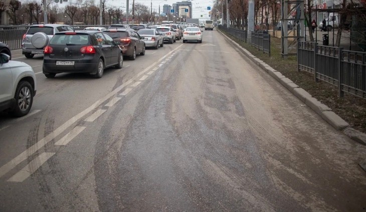 Автомобилистов пустят на выделенки в Воронеже