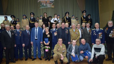 Торжественная церемония вручения благодарственных писем прошла в управе Коминтерновского района