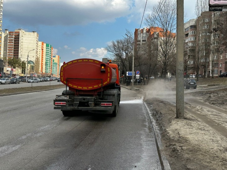 После зимы Северный район преображается благодаря комбинату благоустройства