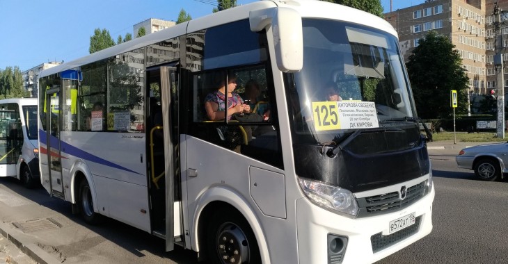 Один автобусный маршрут изменят до конца лета в Воронеже
