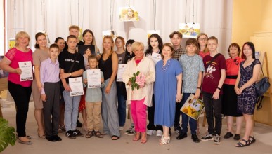 В управе Коминтерновского района открылась выставка проекта фотошкола «Вспышка»