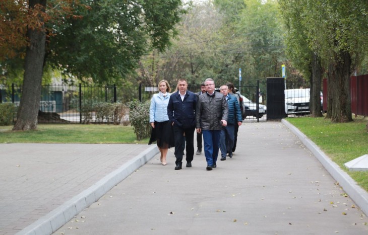 Мэр Воронежа обещал продолжить создание полос препятствий в школах