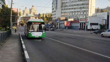 Изменится порядок оплаты проезда в двух воронежских автобусах