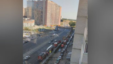 Пожарные съехались к воронежской 25-этажке
