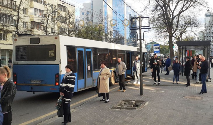 Популярный автобусный маршрут отменили в Воронеже 