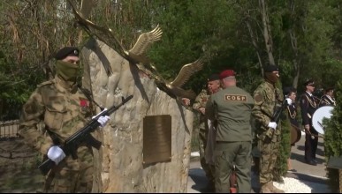 У воронежской школы появился новый памятник
