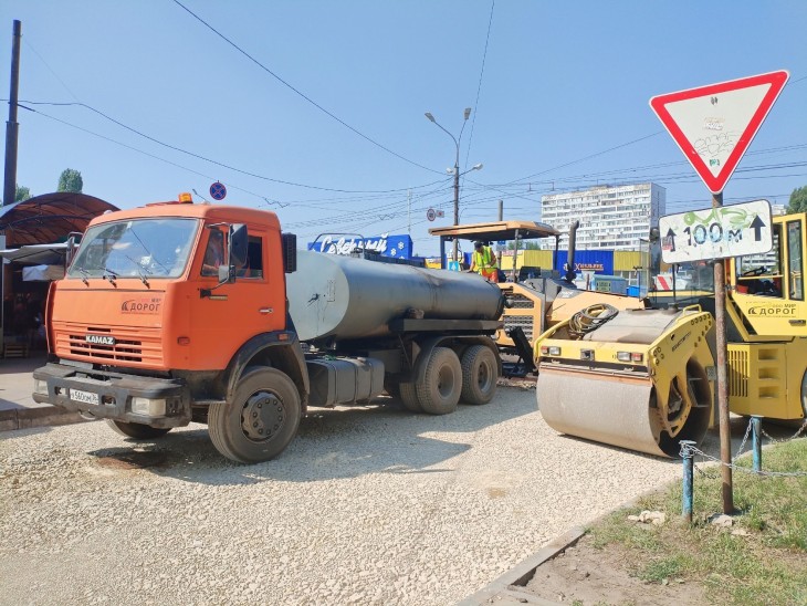 В Коминтерновском районе продолжается масштабное благоустройство