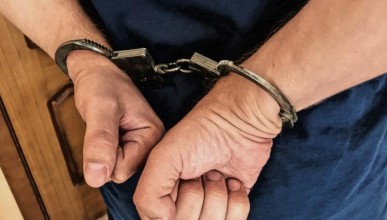Из-за вынесенной из магазина бутылки алкоголя воронежец может загреметь в тюрьму на 4 года 