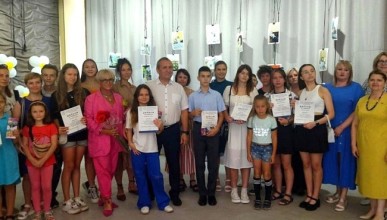 Стартовал третий сезон благотворительного проекта фотошкола «Вспышка»