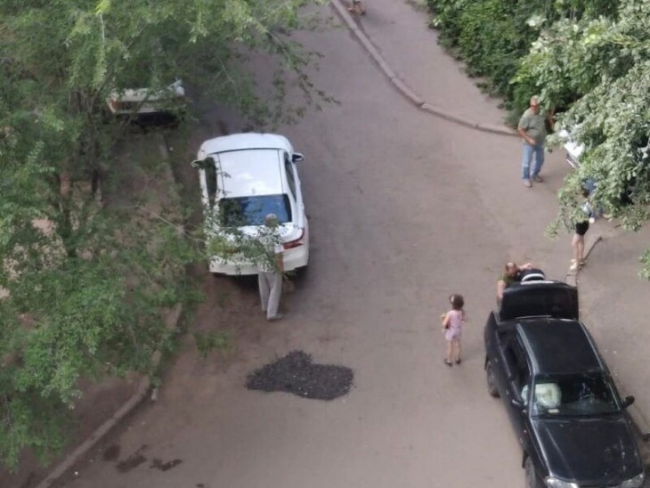 Воронежцы возмущены качеством дорог в городе и бездействием властей Воронеж Северный район 