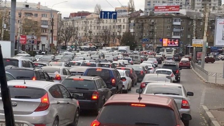 Воронеж лидирует по приросту автомобилей среди городов России Воронеж Северный район 