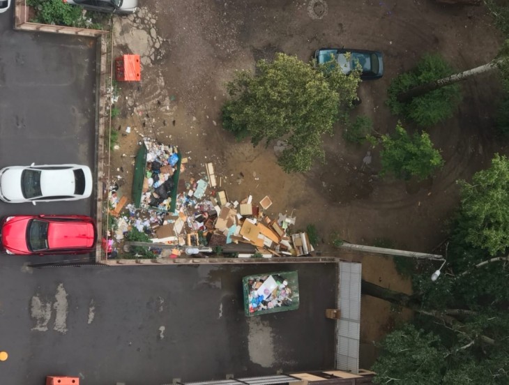 Московский проспект погряз в мусоре. Воронеж Северный район