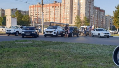 Двойное ДТП у Арены. Воронеж Северный район