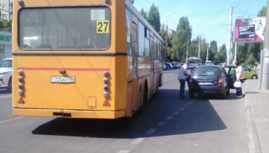 Водитель выгнал женщину из маршрутки за то, что она не мужчина. Воронеж Северный район